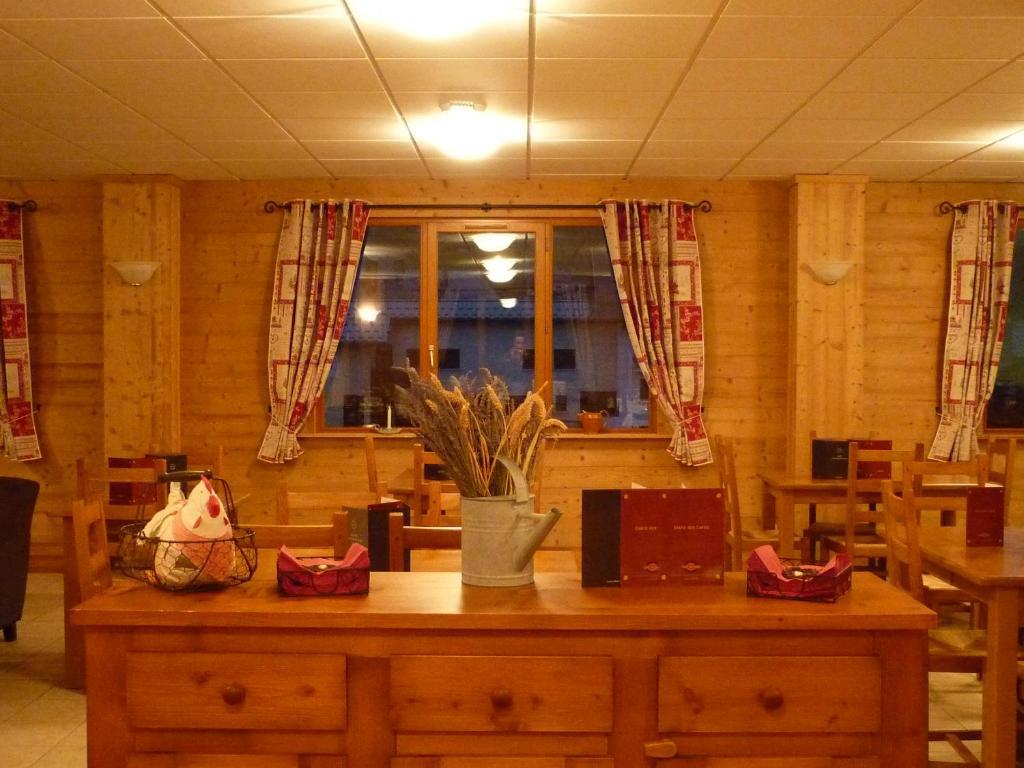 Hotel Restaurant L'Outa แตร์มิญอง ภายนอก รูปภาพ