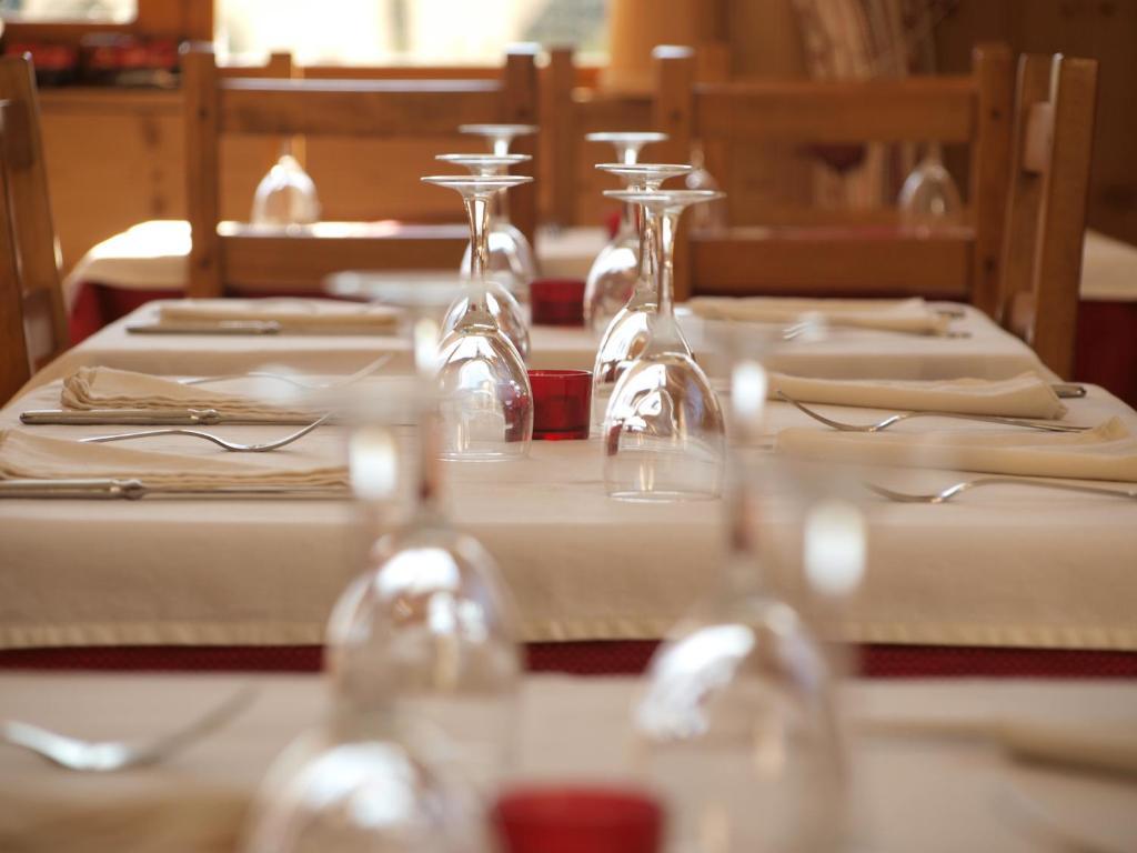 Hotel Restaurant L'Outa แตร์มิญอง ภายนอก รูปภาพ