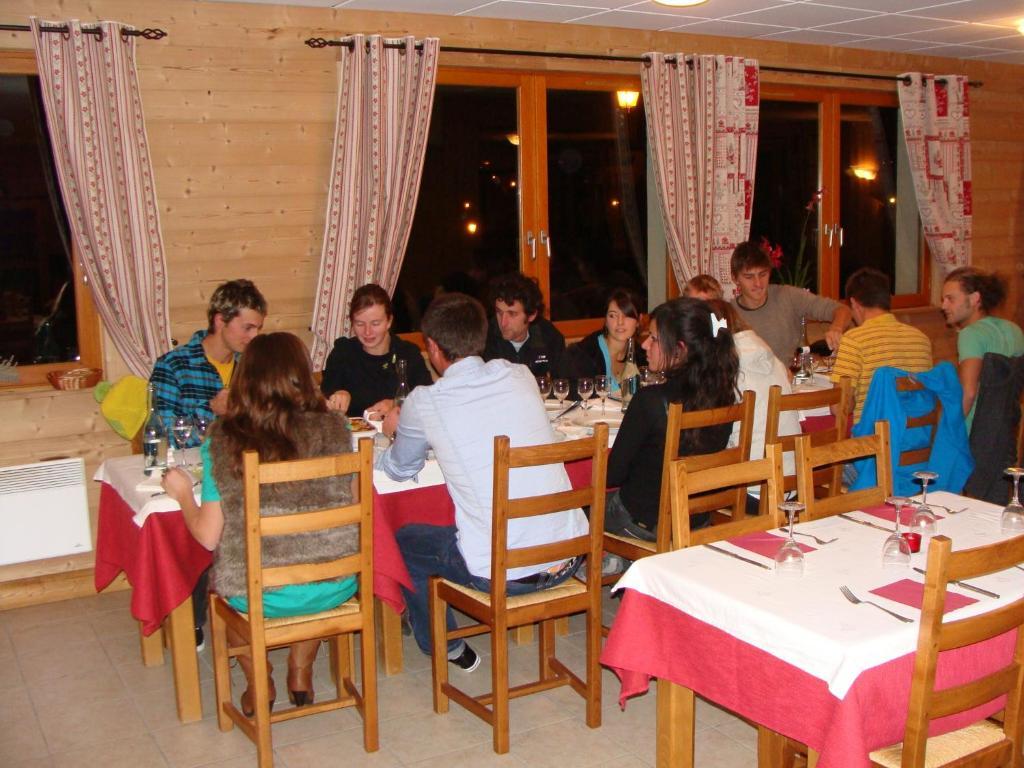 Hotel Restaurant L'Outa แตร์มิญอง ภายนอก รูปภาพ