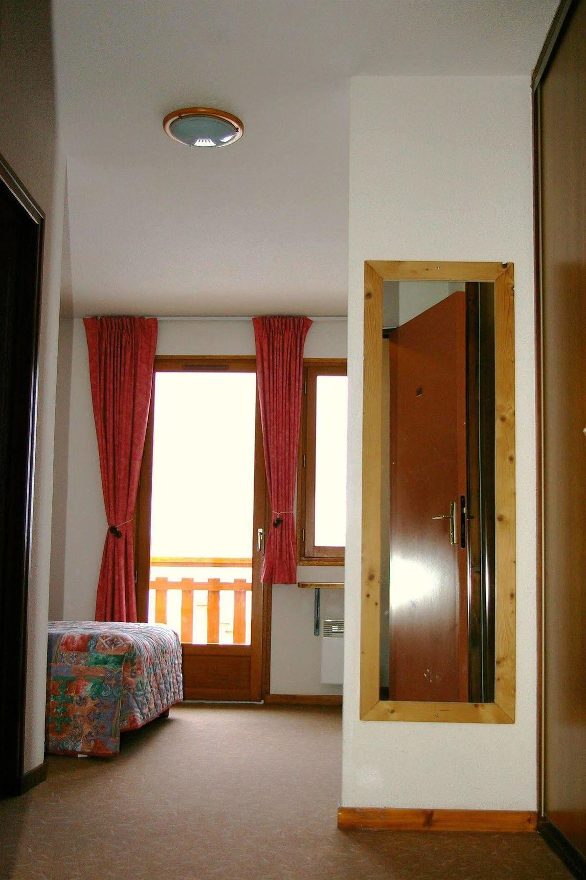 Hotel Restaurant L'Outa แตร์มิญอง ภายนอก รูปภาพ